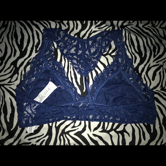 Lace bralette - Picture 2 of 3